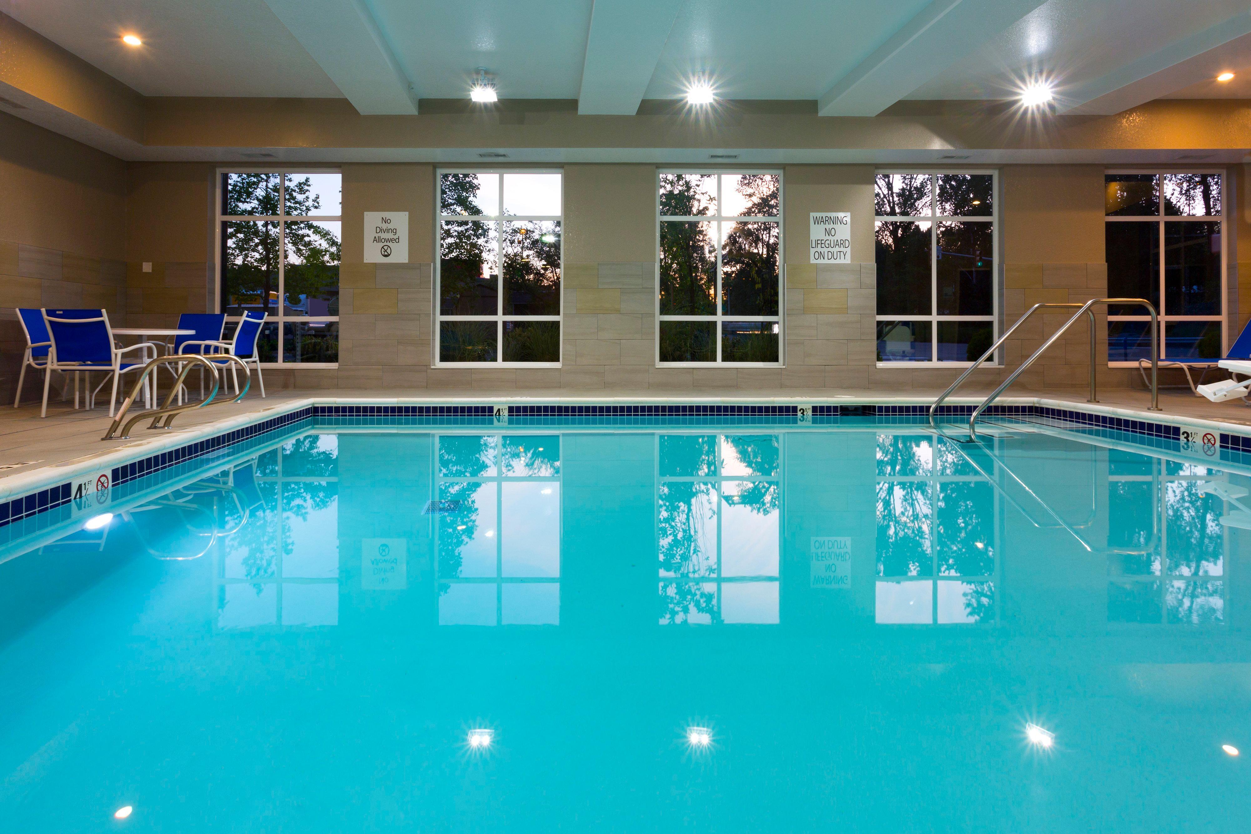 Holiday Inn Express & Suites - Seattle South - Tukwila By Ihg Exteriör bild