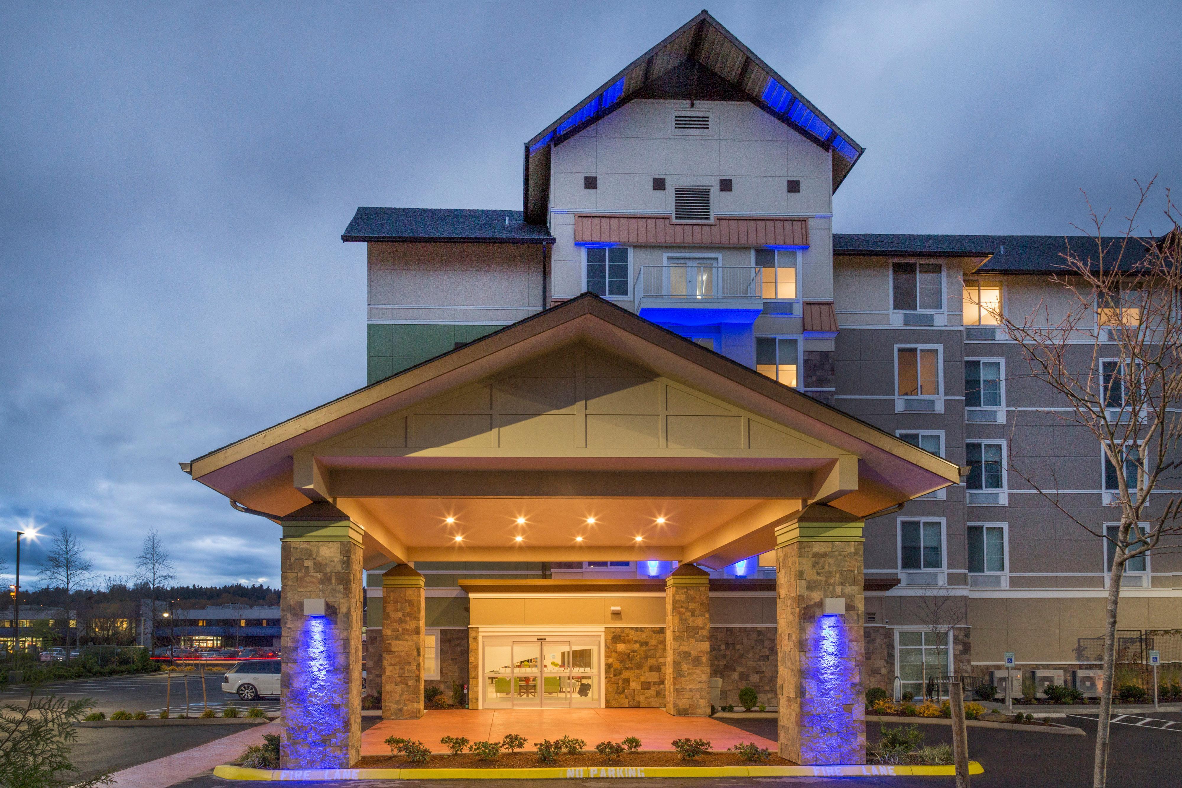 Holiday Inn Express & Suites - Seattle South - Tukwila By Ihg Exteriör bild